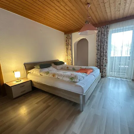 Haus Raimund レンゲンフェルト